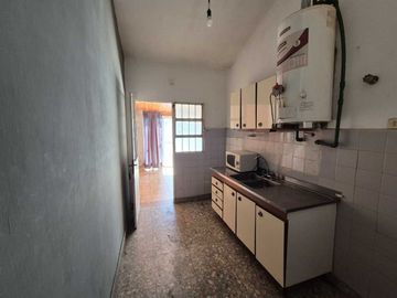 VENTA CASA 3AMB GALERIA CUB. PATIO EZPELETA