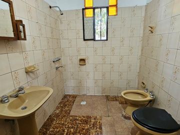 VENTA CASA 2 DORM MAS DEPTO SANTA CRUZ DEL LAGO