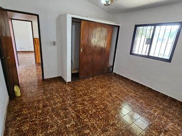 VENTA CASA 2 DORM MAS DEPTO SANTA CRUZ DEL LAGO