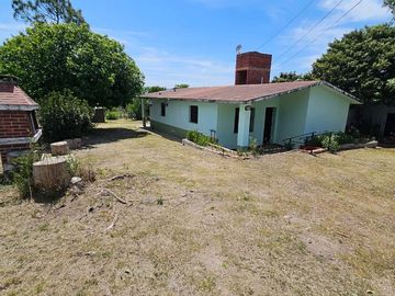 VENTA CASA 2 DORM MAS DEPTO SANTA CRUZ DEL LAGO