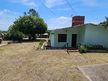 VENTA CASA 2 DORM MAS DEPTO SANTA CRUZ DEL LAGO