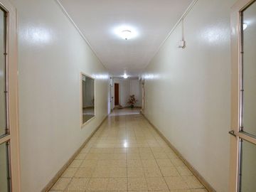 Departamento de 4 dormitorios y terraza EN VENTA