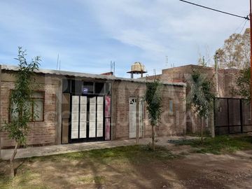 VENTA DE SALONES RUTA 7 CRUCE VISTA ALEGRE SUR