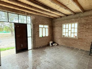 VENTA DE SALONES RUTA 7 CRUCE VISTA ALEGRE SUR