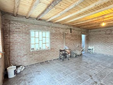 VENTA DE SALONES RUTA 7 CRUCE VISTA ALEGRE SUR