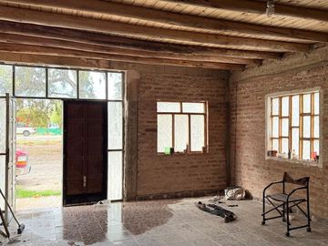 VENTA DE SALONES RUTA 7 CRUCE VISTA ALEGRE SUR