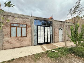 VENTA DE SALONES RUTA 7 CRUCE VISTA ALEGRE SUR