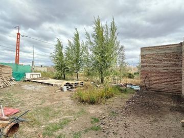 VENTA DE SALONES RUTA 7 CRUCE VISTA ALEGRE SUR