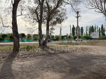 VENTA DE SALONES RUTA 7 CRUCE VISTA ALEGRE SUR