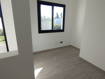 CASA EN VENTA 3 AMB VISTA AL AGUA- B SAN MATIAS