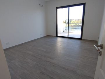 CASA EN VENTA 3 AMB VISTA AL AGUA- B SAN MATIAS