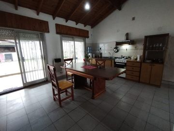 Venta casa 3 ambientes Ituzaingo