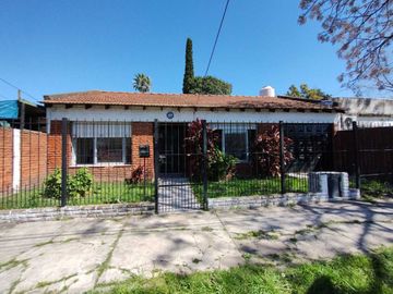 Venta casa 3 ambientes Ituzaingo