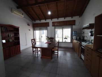 Venta casa 3 ambientes Ituzaingo