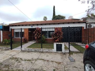 Venta casa 3 ambientes Ituzaingo