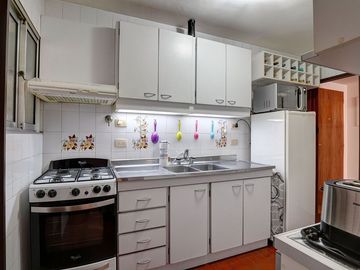 VENTA DEPARTAMENTO 3 AMBIENTES EN FLORES IMPECABLE