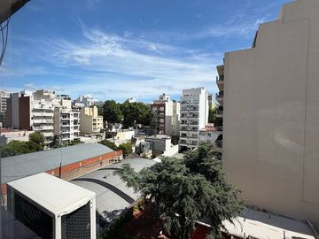 VENTA DEPARTAMENTO 3 AMBIENTES EN FLORES IMPECABLE