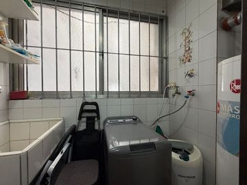 VENTA DEPARTAMENTO 3 AMBIENTES EN FLORES IMPECABLE