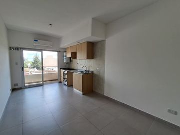 Venta depto. 2amb c/balcón luminoso, V.Ballester.