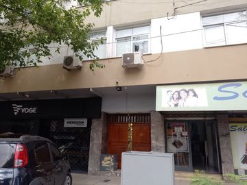 VENTA DPTO IDEAL SOBRE CALLE SAN MARTIN-GODOY CRUZ