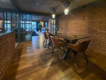 Departamento 2 ambientes con cochera y terraza refaccionado a nuevo