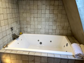 Departamento 2 ambientes con cochera y terraza refaccionado a nuevo