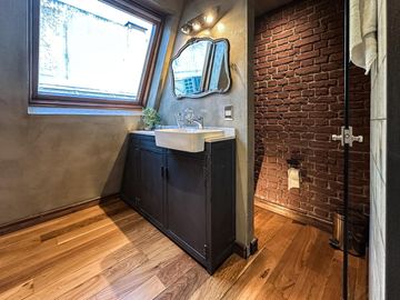 Departamento 2 ambientes con cochera y terraza refaccionado a nuevo