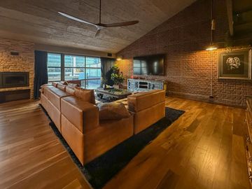 Departamento 2 ambientes con cochera y terraza refaccionado a nuevo