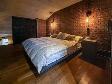 Departamento 2 ambientes con cochera y terraza refaccionado a nuevo