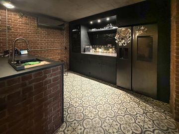 Departamento 2 ambientes con cochera y terraza refaccionado a nuevo