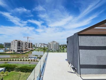 Venta y alquiler de departamento 4 ambientes con dependencia en duplex en Nordelta