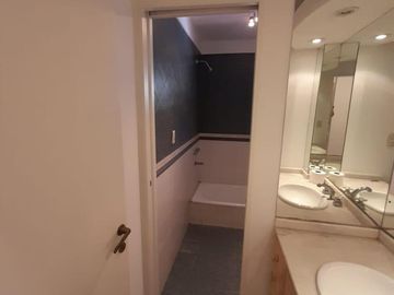 Casa en venta - 3 Dormitorios 2 Baños - 140Mts2 - Monte Grande