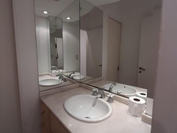 Casa en venta - 3 Dormitorios 2 Baños - 140Mts2 - Monte Grande