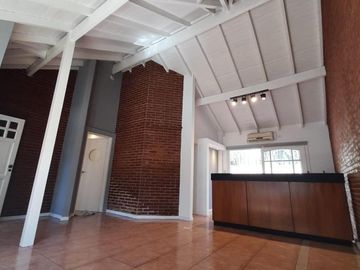 Casa en venta - 3 Dormitorios 2 Baños - 140Mts2 - Monte Grande