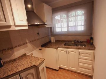 Casa en venta - 3 Dormitorios 2 Baños - 140Mts2 - Monte Grande