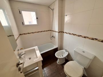 Oportunidad!! Departamento 2 Ambientes apto crédito - Flores Sur