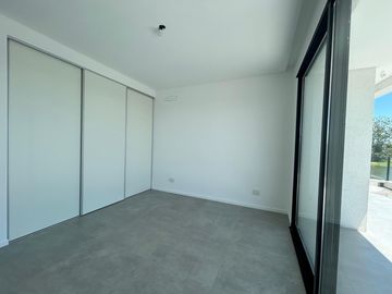 Casa en  venta a la laguna en Canton Golf ESPECTACULAR VISTA ABIERTA