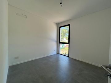 Casa en  venta a la laguna en Canton Golf ESPECTACULAR VISTA ABIERTA