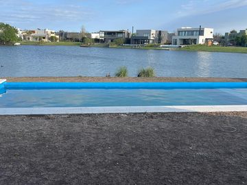 Casa en  venta a la laguna en Canton Golf ESPECTACULAR VISTA ABIERTA