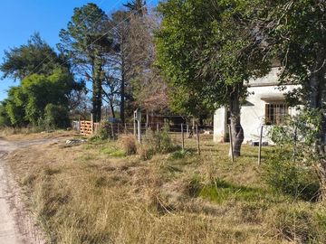 Campo en  Gualeguaychu  sobre colectora de ruta 14