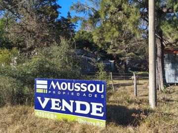 Campo en  Gualeguaychu  sobre colectora de ruta 14