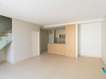 Triplex en venta Castelar, 4 ambientes a estrenar en condominio cerrado
