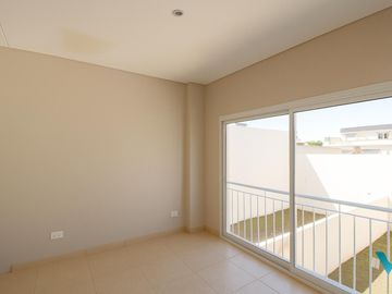 Triplex en venta Castelar, 4 ambientes a estrenar en condominio cerrado