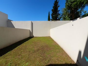 Triplex en venta Castelar, 4 ambientes a estrenar en condominio cerrado