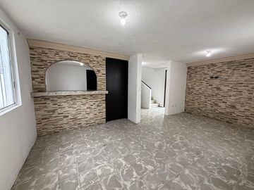 CASA EN VENTA EN COL. BUROCRATAS  FEDERALES EN MONTERREY