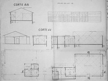 Casa estilo chalet con amplio lote  en Hurlingham