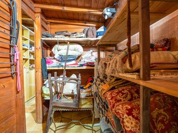 Casa estilo chalet con amplio lote  en Hurlingham