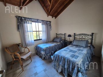 Casa de 3 dormitorios en venta en St. Thomas Norte