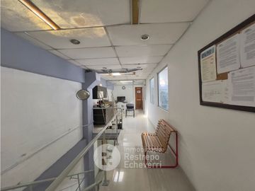 Bodega en venta, vía panamericana, sector la Florida. Villamaria.