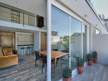 Departamento en  Venta Triplex  Palermo Soho, Categoría Premium, Terraza propia y 2 balcones